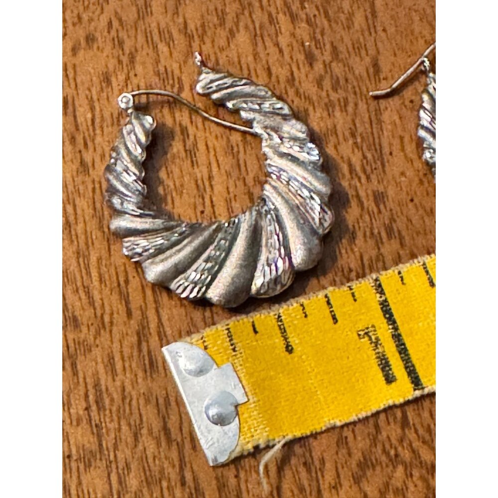 Vintage Sterling Silver Twisted Hoop Earrings With Textured Details 4.0g - Picture 7 of 8